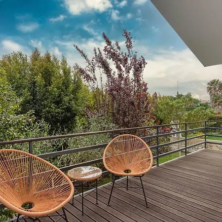 Equinox: Elegant W/pool Next To Golf & Villa Sintra