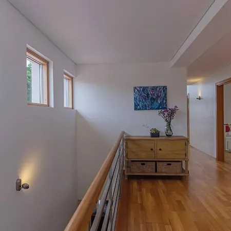 Equinox: Elegant W/pool Next To Golf & Villa Sintra