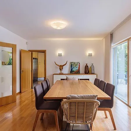 Equinox: Elegant W/pool Next To Golf & *